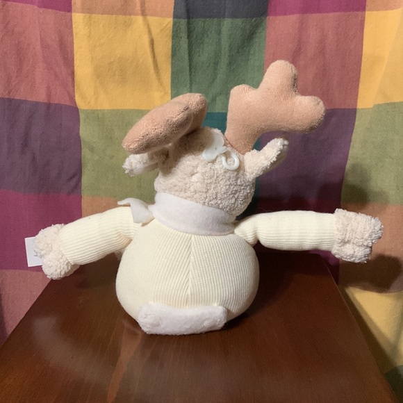 Stuffed Winter ❄️ Moose 🫎 with Scarf - Picture 4 of 8